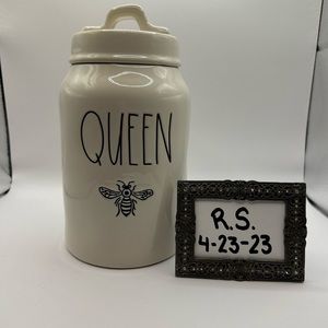 Rae Dunn tall 🐝Queen Bee canister